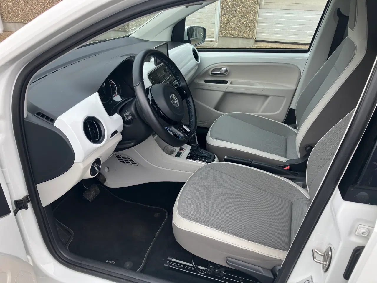 Billede 5 - VW E-UP  km 34000