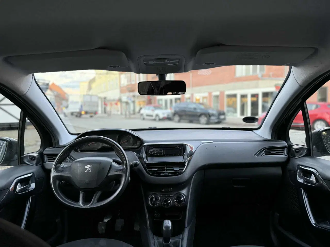 Billede 8 - 🚗 Peugeot 208 – 1.2 benzin – 176.000 km – 5-dørs 