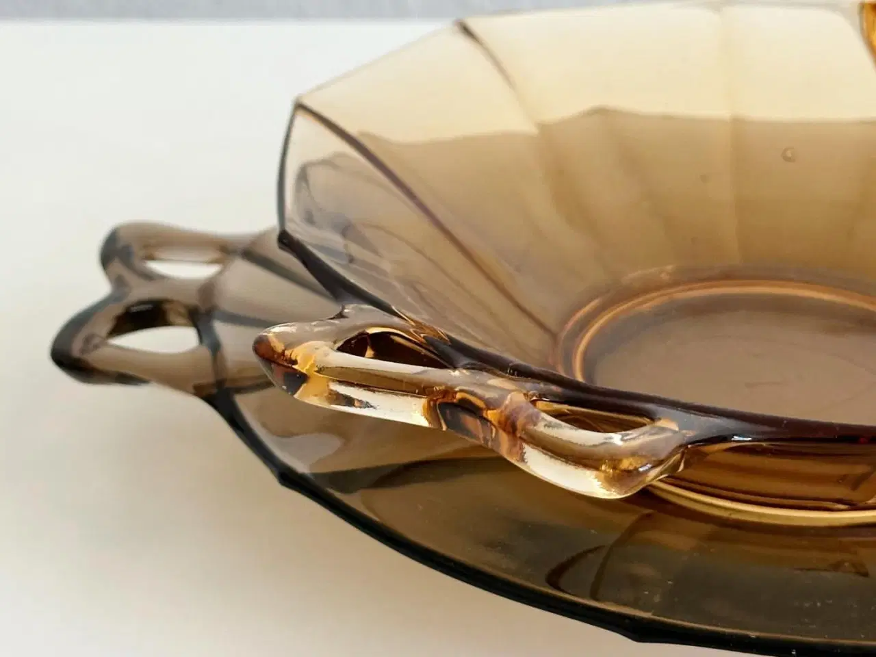 Billede 8 - Sæt af rav- og røgfarvet m hanke, Fostoria Glass, samlet pris