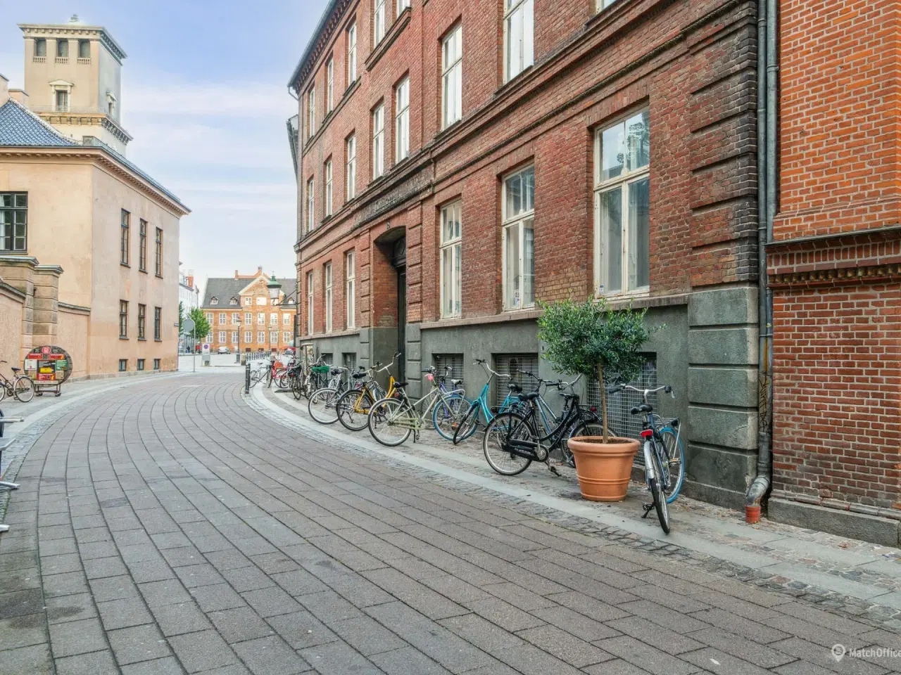 Billede 2 - Charmerende og moderne kontor i København K