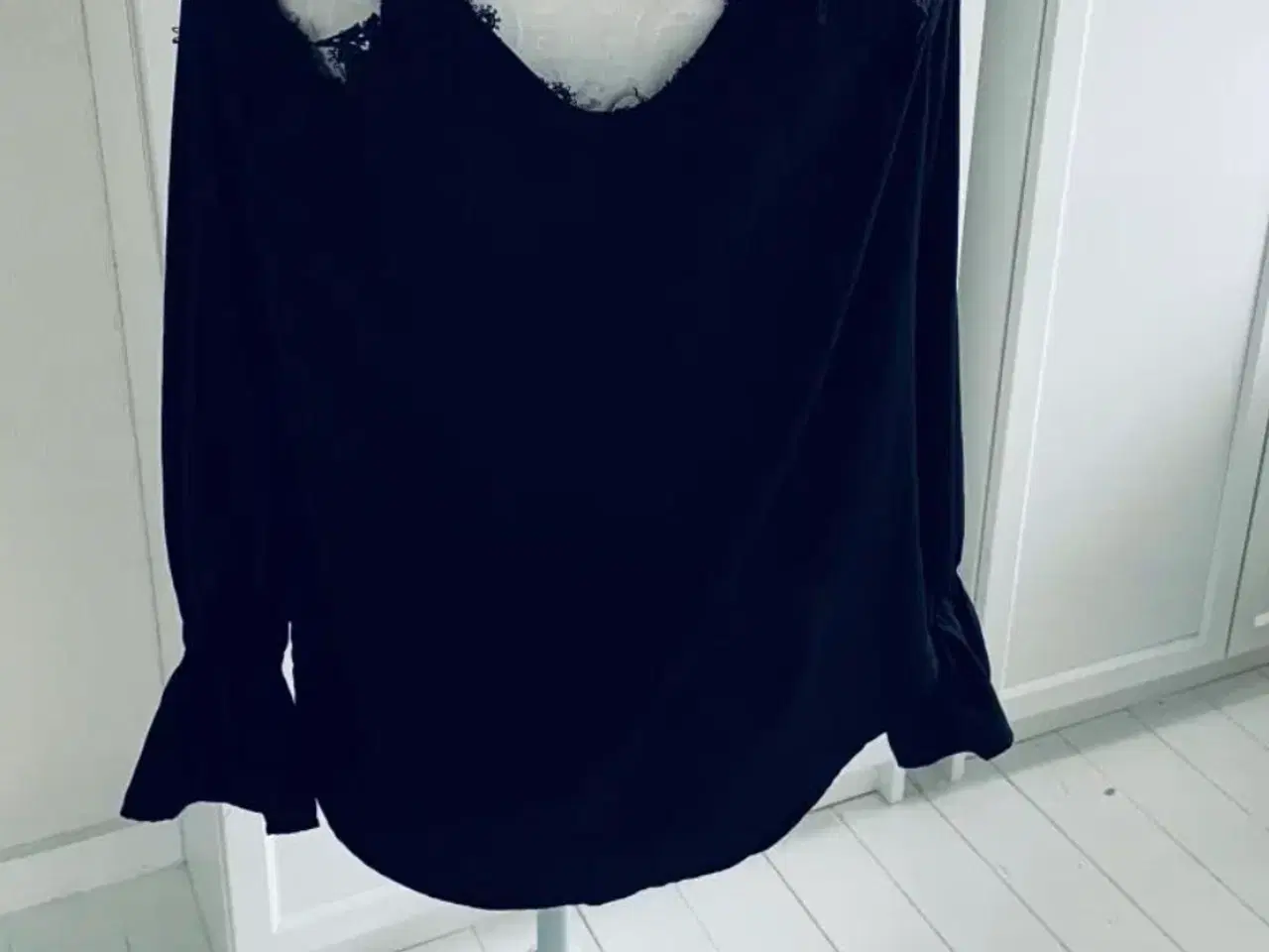 Billede 4 - Bluse fra GinaTricot 