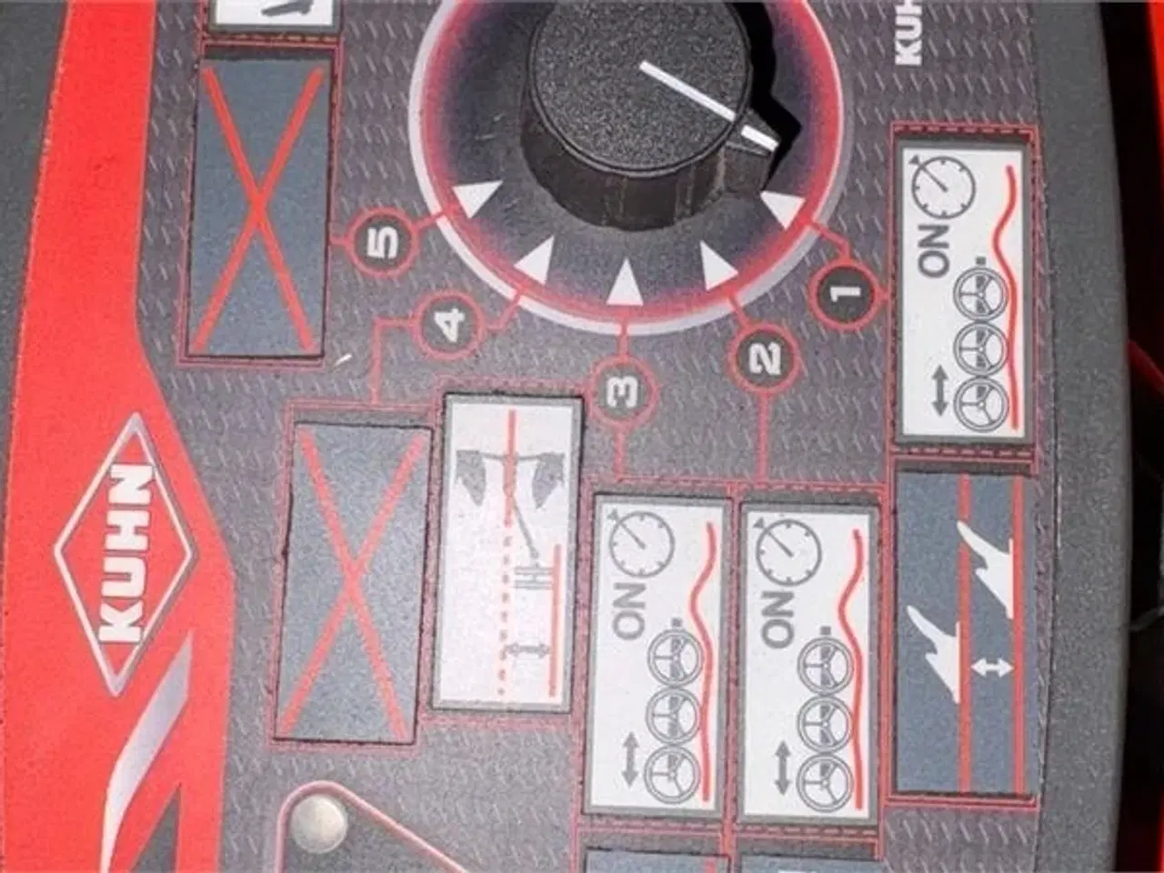 Billede 8 - Kuhn Varimaster L Med pakker på - plovet 500 ha