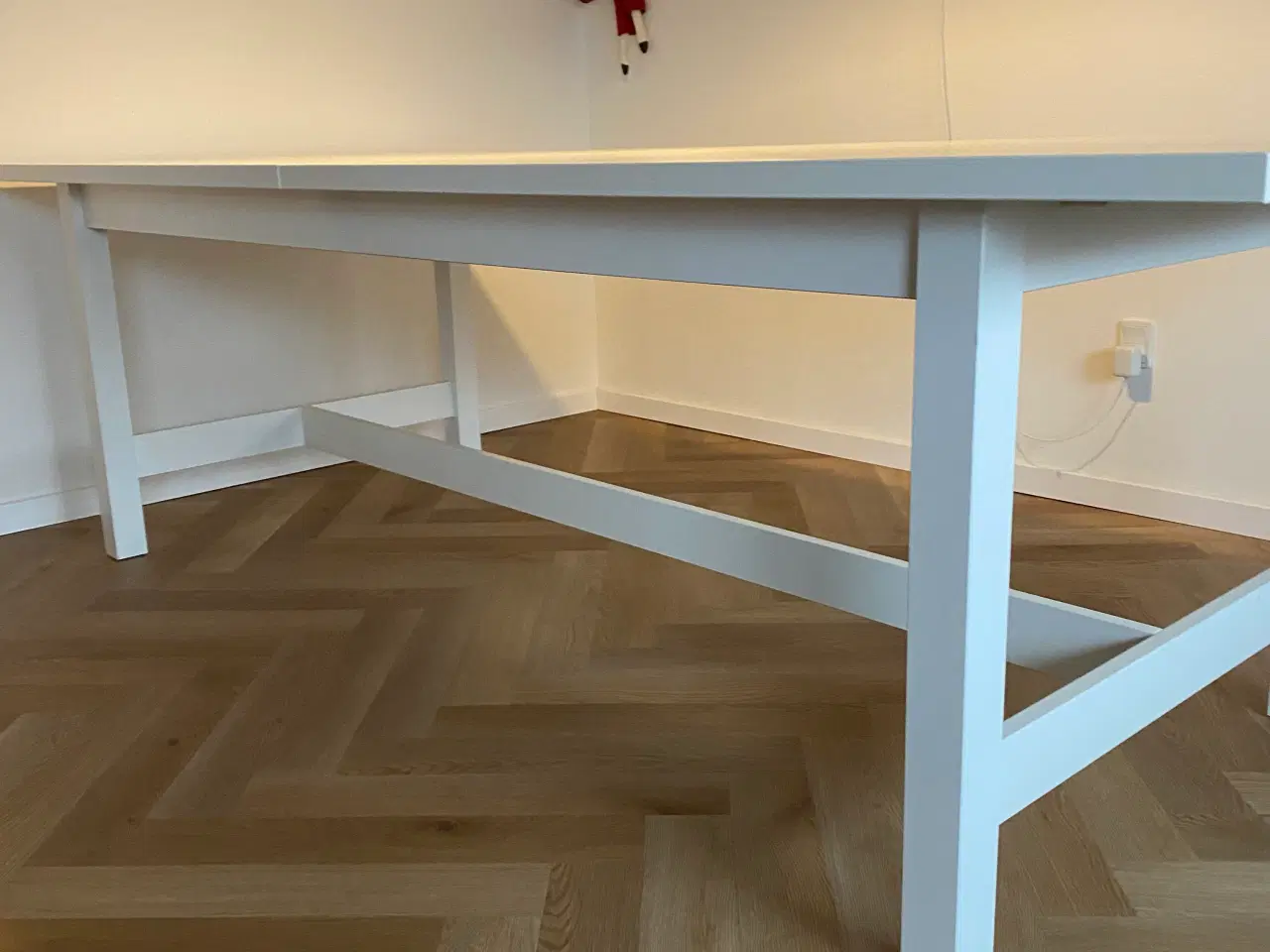 Billede 3 - Spisebord hvid.