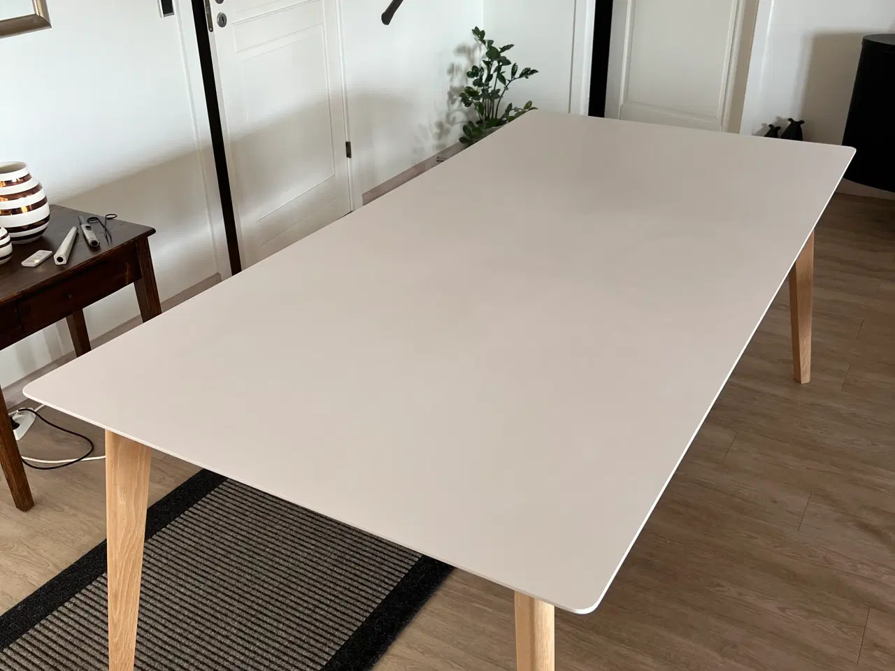 Billede 1 - Spisebord 200 cm x 100 cm m/2 tillægsplader