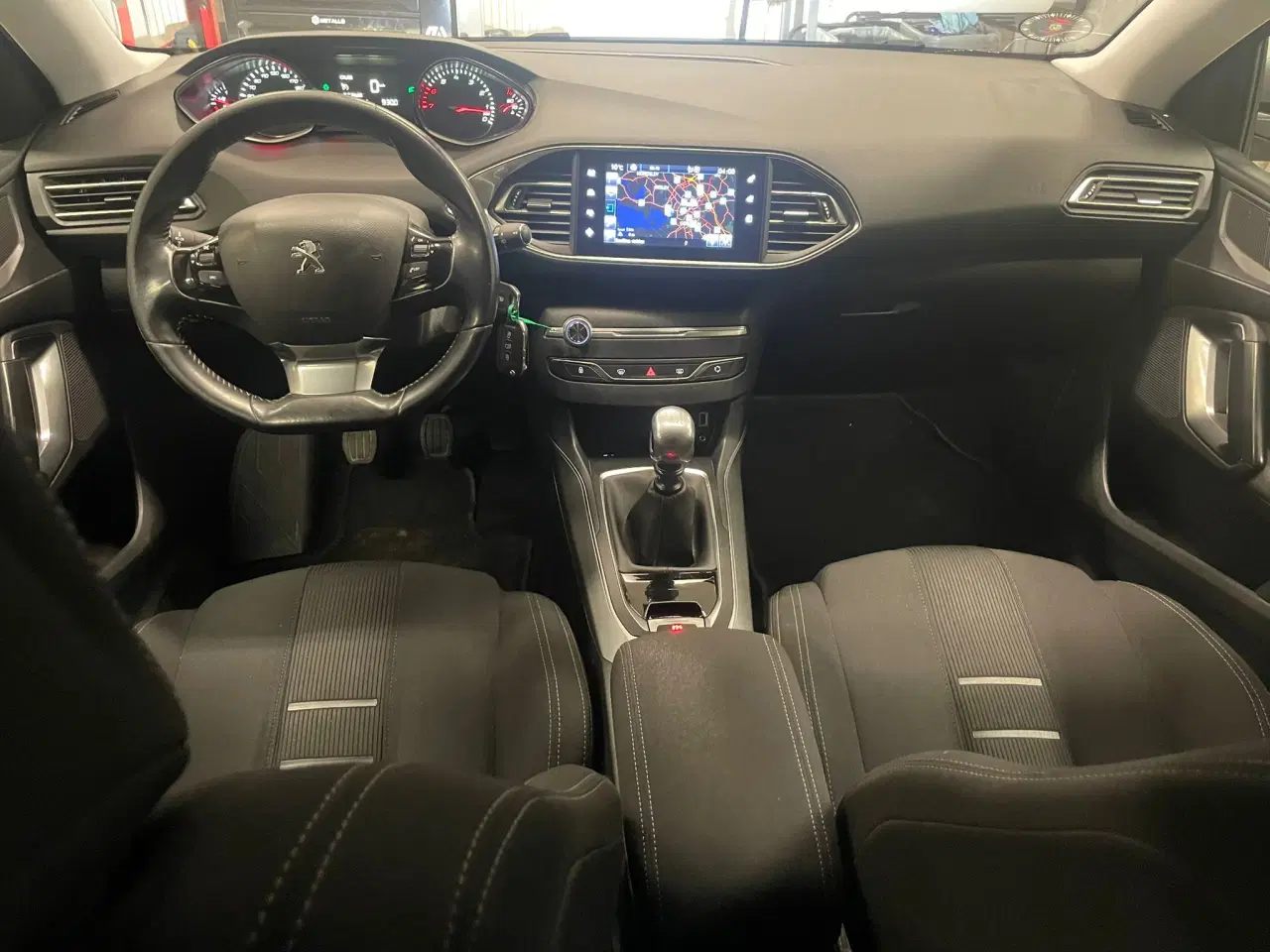 Billede 8 - Peugeot 308 1.2 PureTech – 2015 – 1 ejer