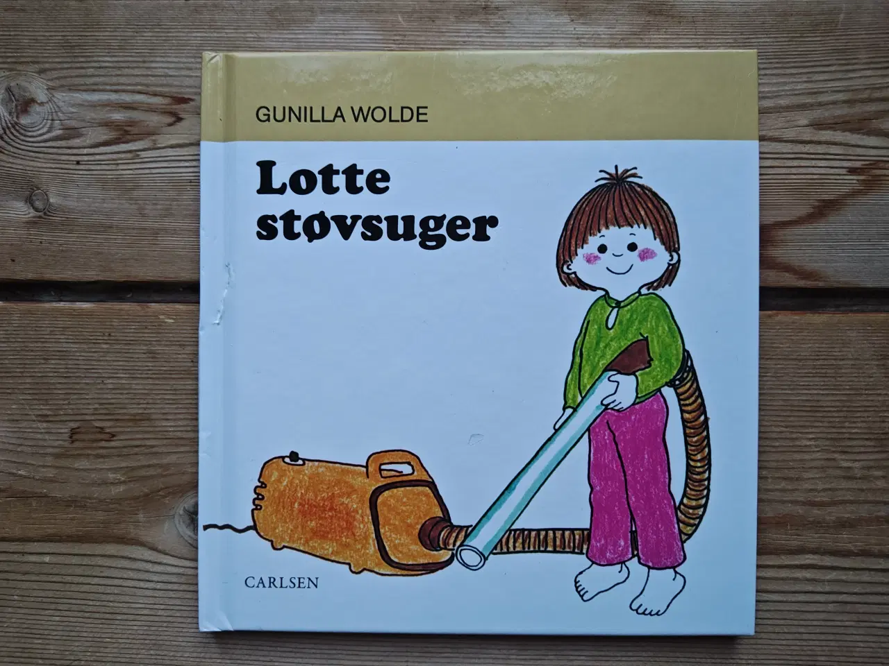 Billede 1 - Nr.5 Lotte Støvsuger bog af Gunilla Wolde