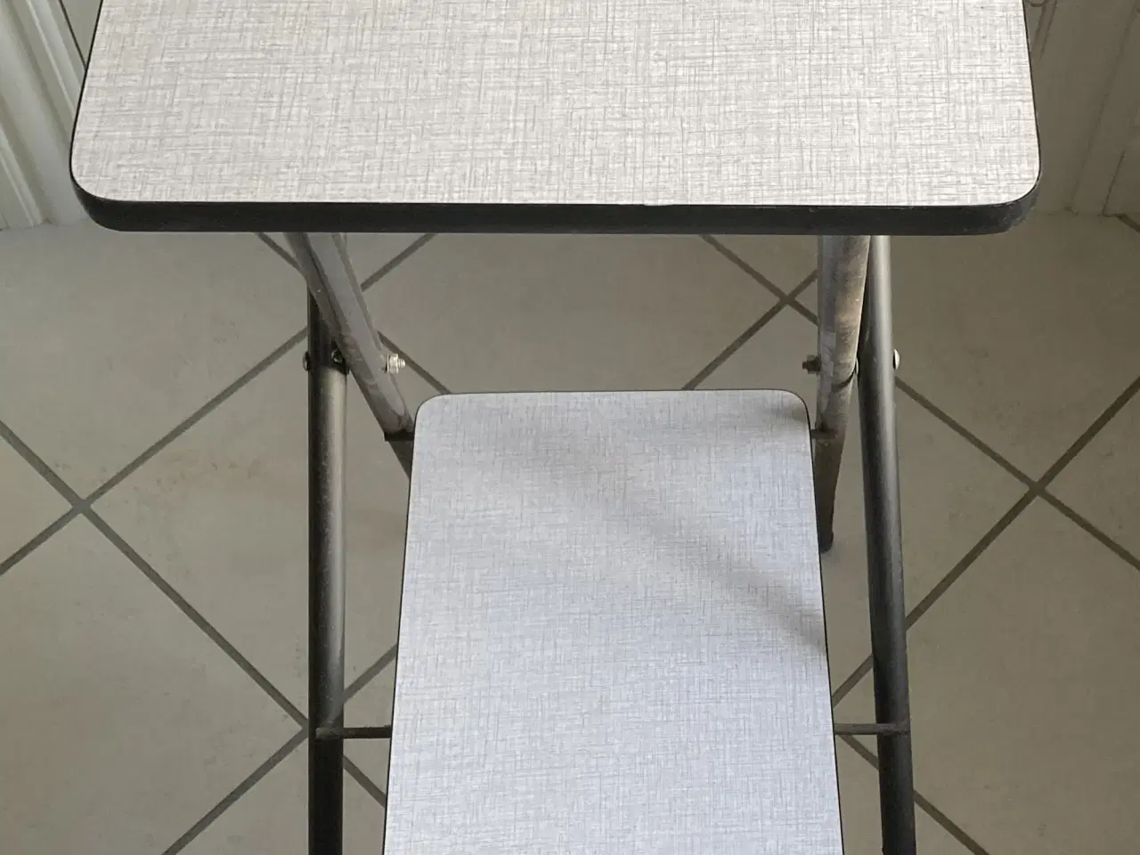 Billede 2 - Lysbillede fremviser stativ fra 70èrne