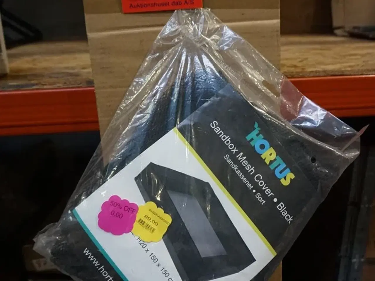 Billede 2 - Sandkasse i lærketræ, inkl. sandkassenet - 150 x 150 cm