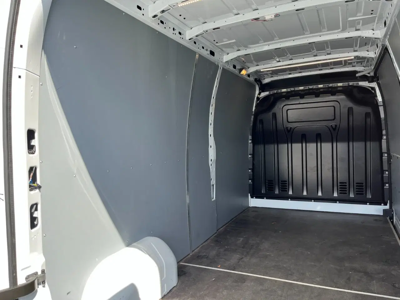 Billede 7 - Renault Master IV T35 2,3 dCi 150 L3H2 Kassevogn Tekno