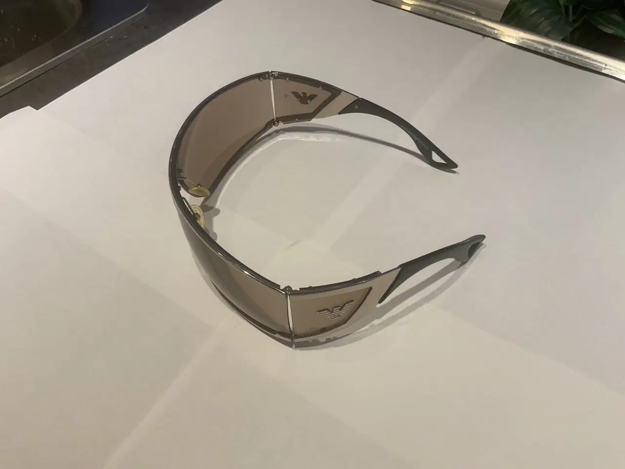 Billede 2 - Ægte Amani solbriller er som nye .