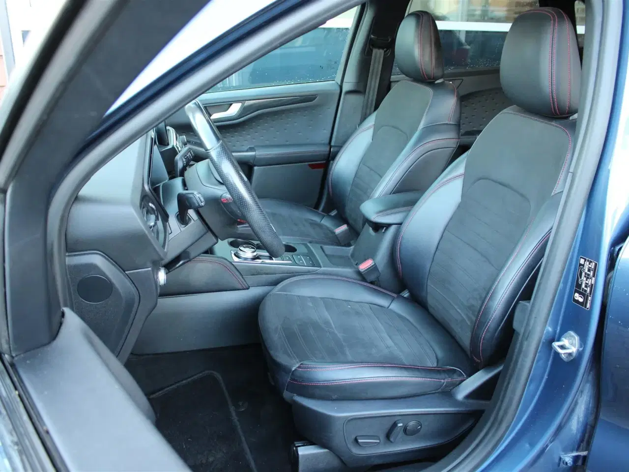 Billede 2 - Ford Kuga 2,5 Plugin-hybrid ST-Line X CVT 225HK 5d Trinl. Gear