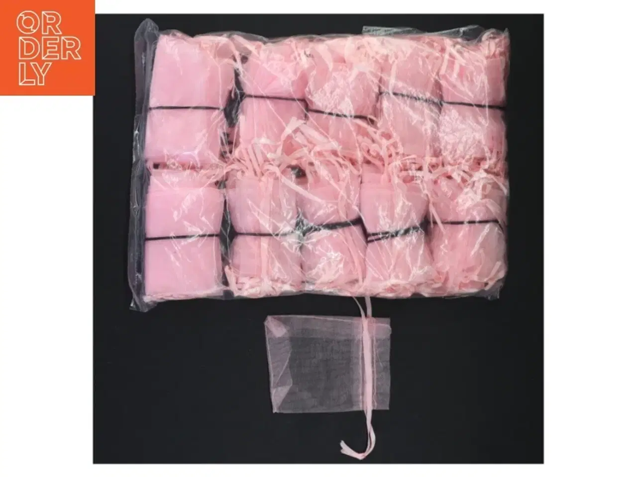 Billede 2 - 100 Små rosa smykkeposer eller risposer i chiffon (str. 8,5 x 6,5 cm)