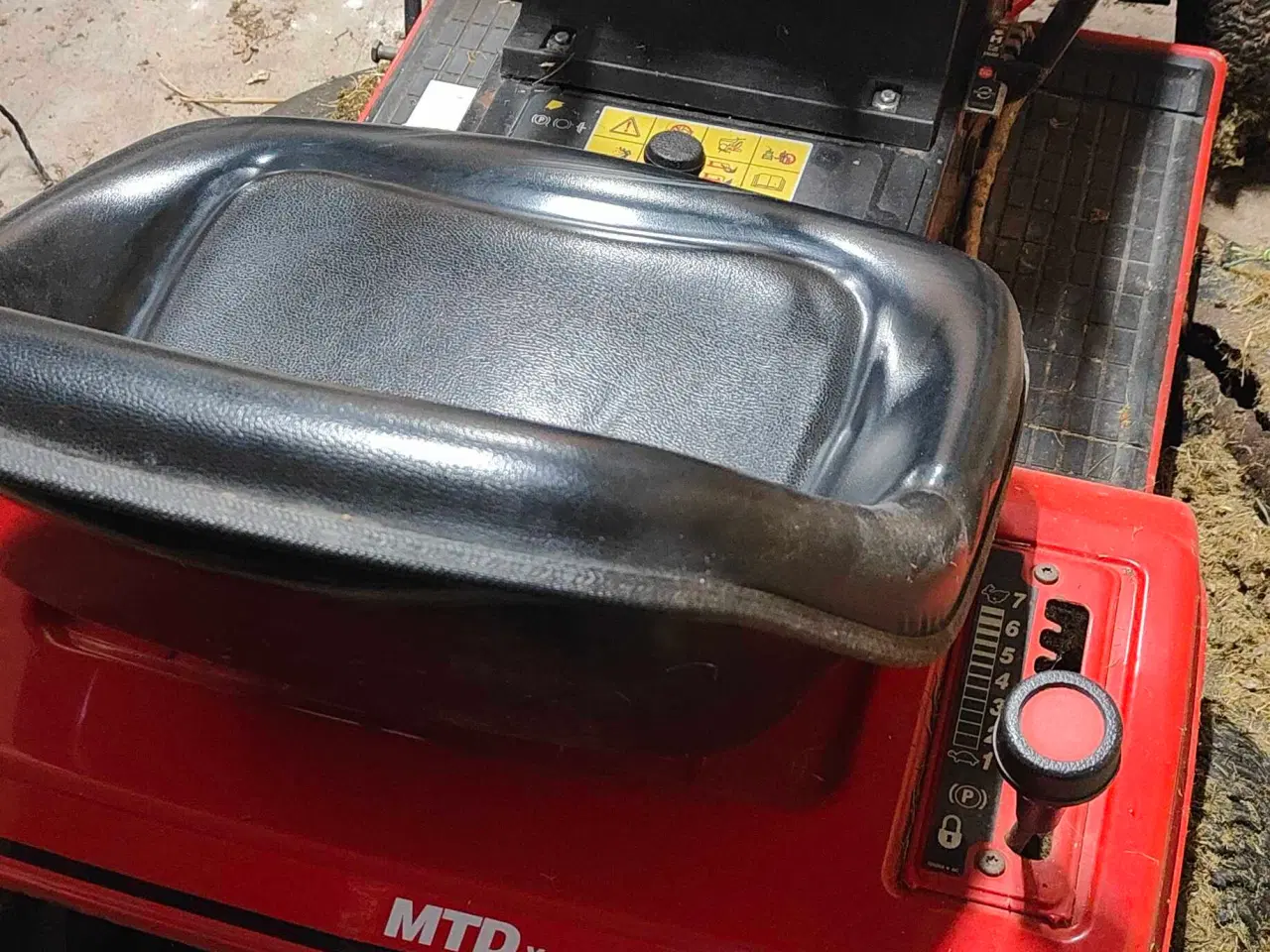 Billede 2 - MTD Havetraktor 18hk 2 cylinder 