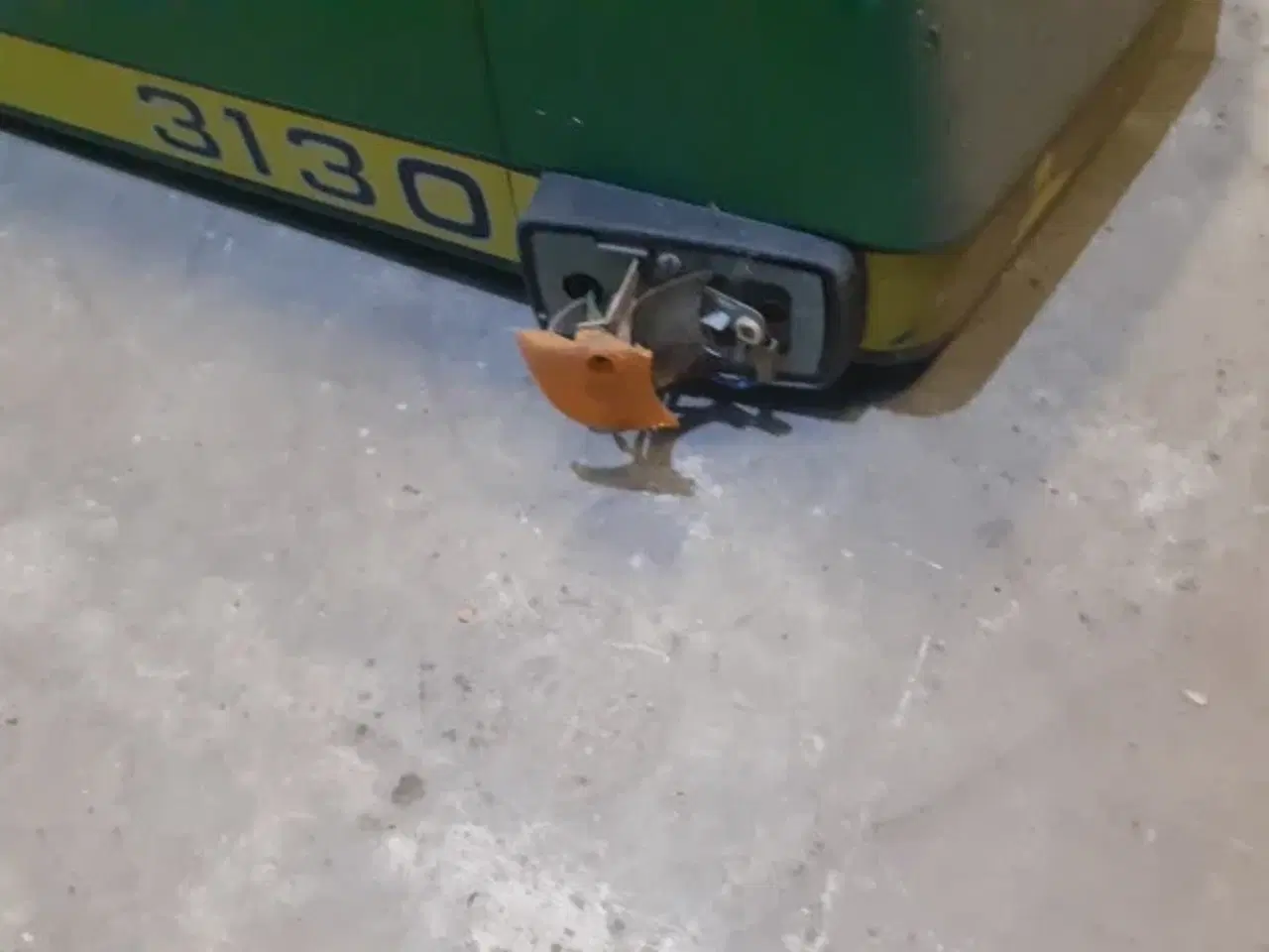 Billede 9 - John Deere 3130 Motorhjelm AR72890