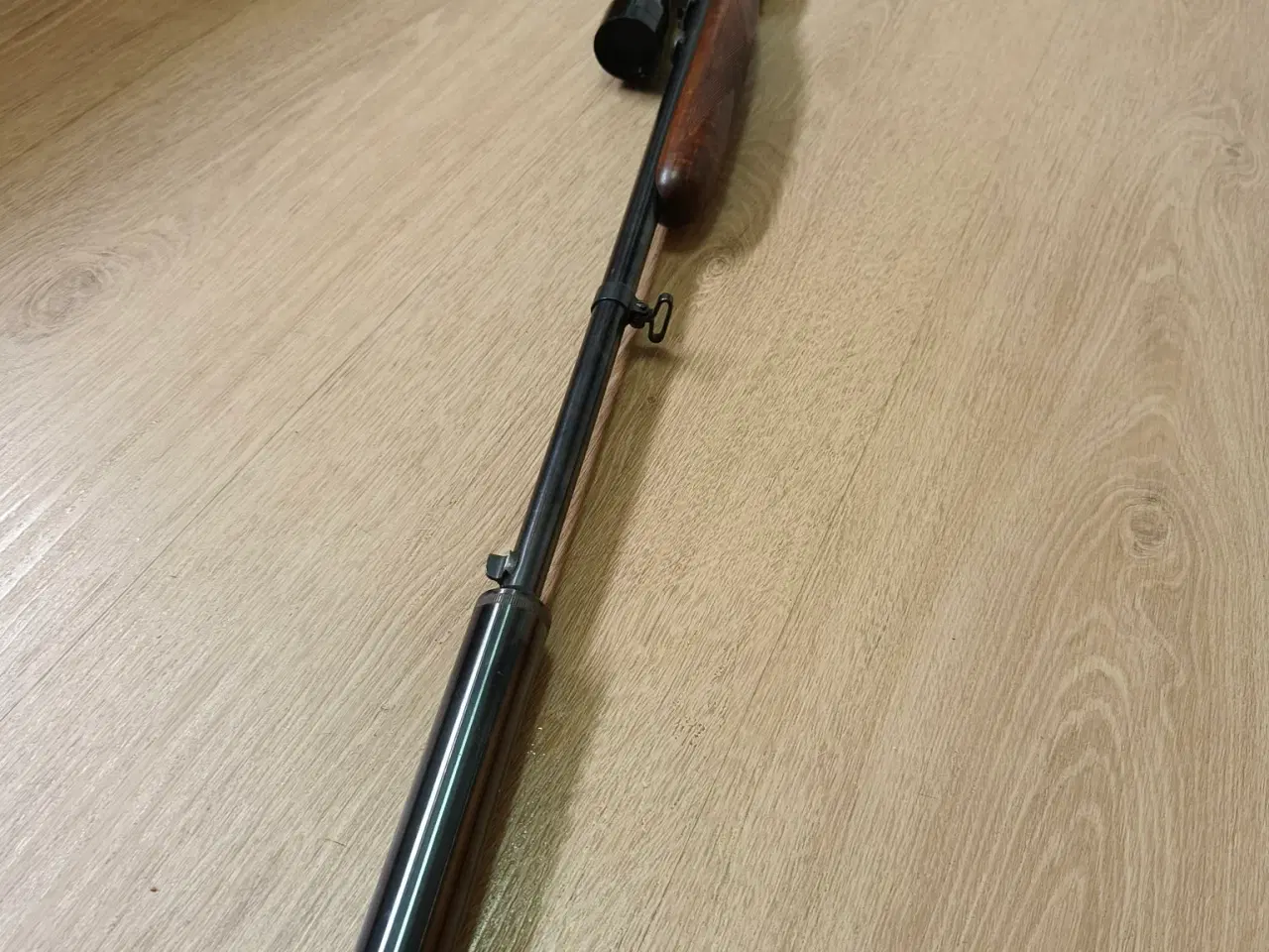 Billede 5 - Salonriffel cal.22, Browning, halvaut.