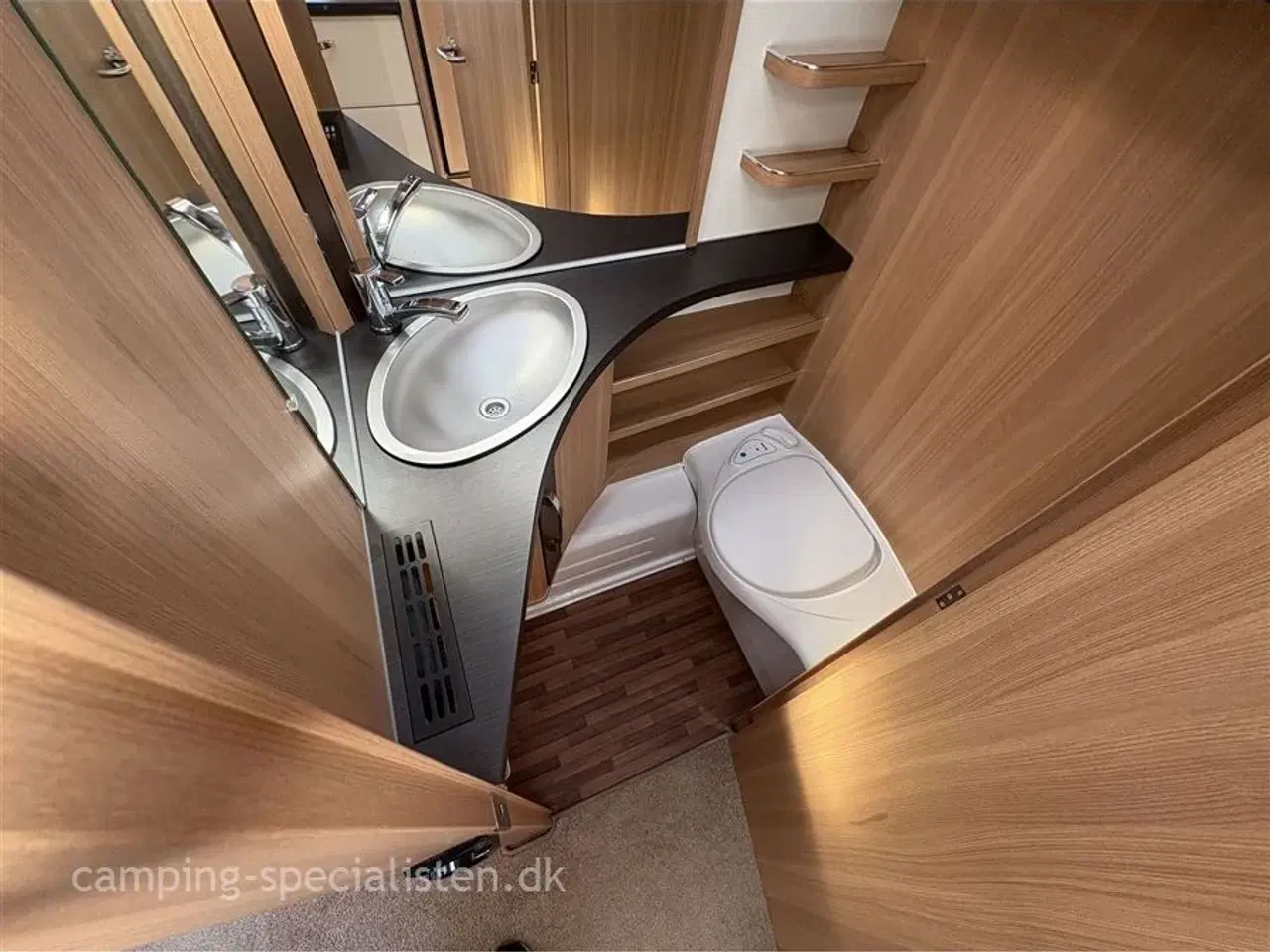 Billede 11 - 2018 - LMC Musica 550 D   LMC Musica 550 D model 2018 kan nu ses hos Camping Specialisten.dk