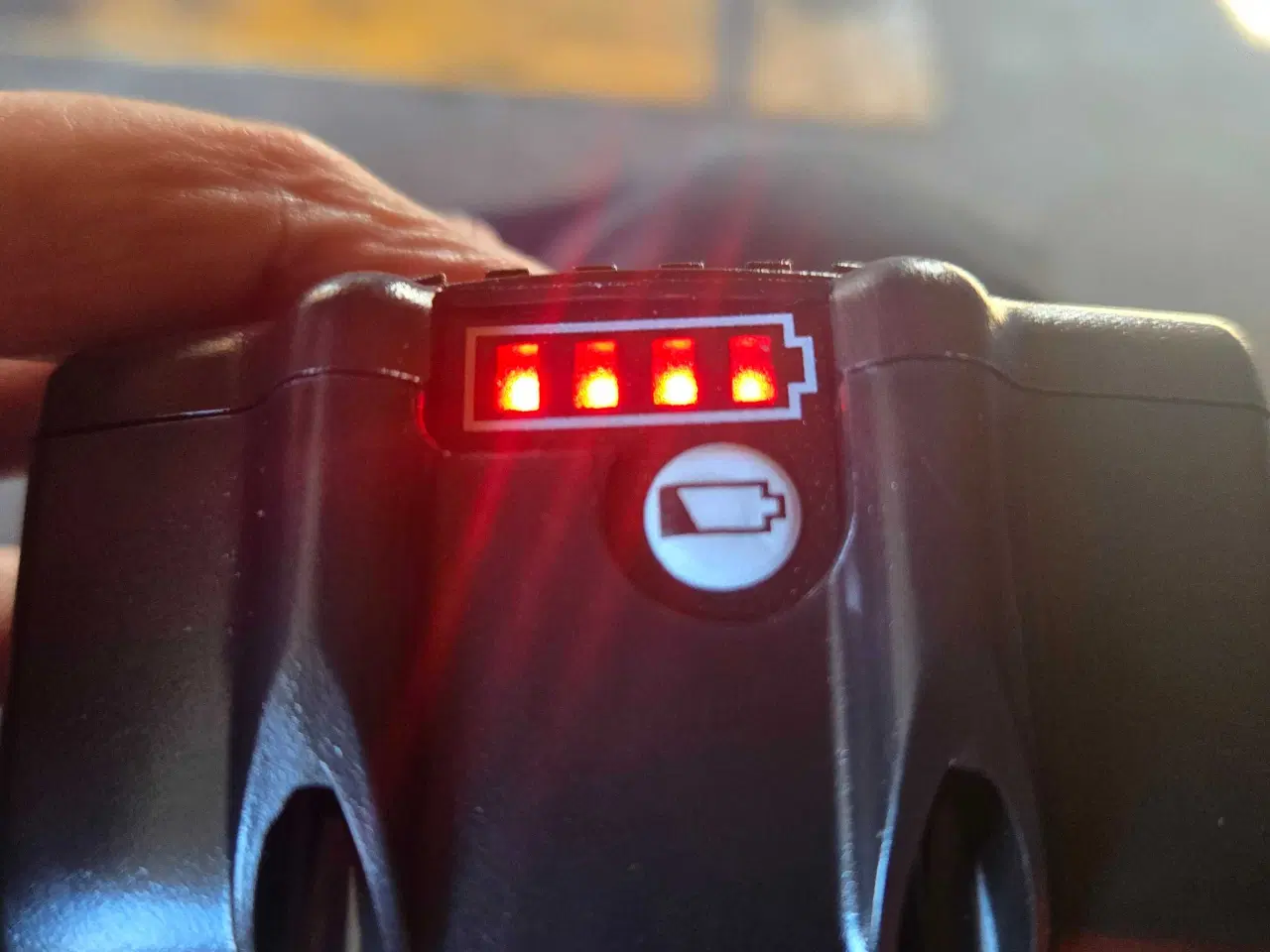 Billede 3 - 12 amp.batteri til Makita maskiner 