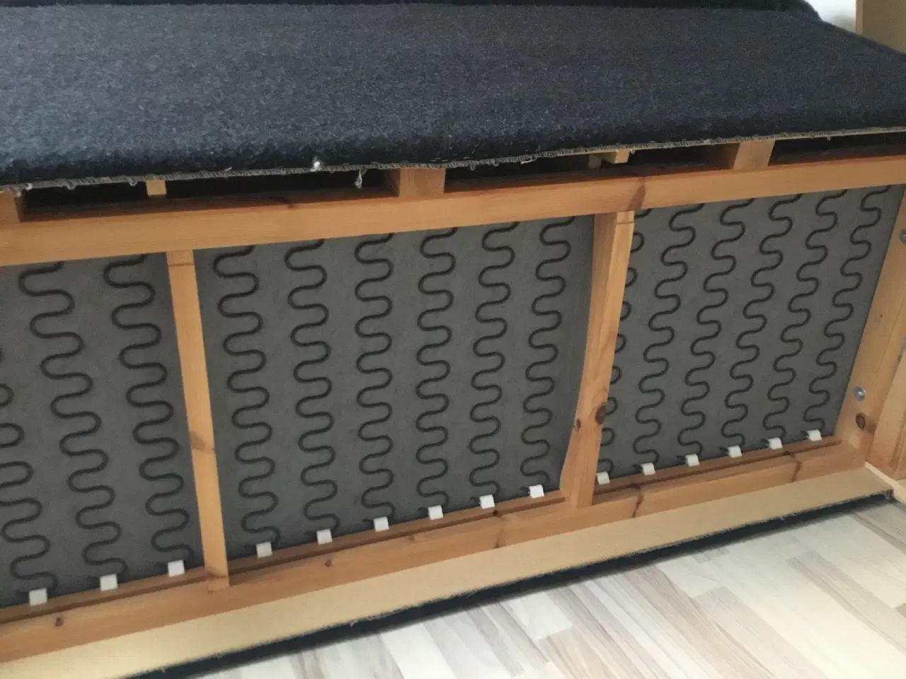 Billede 3 - 2 person sofa  grå stof