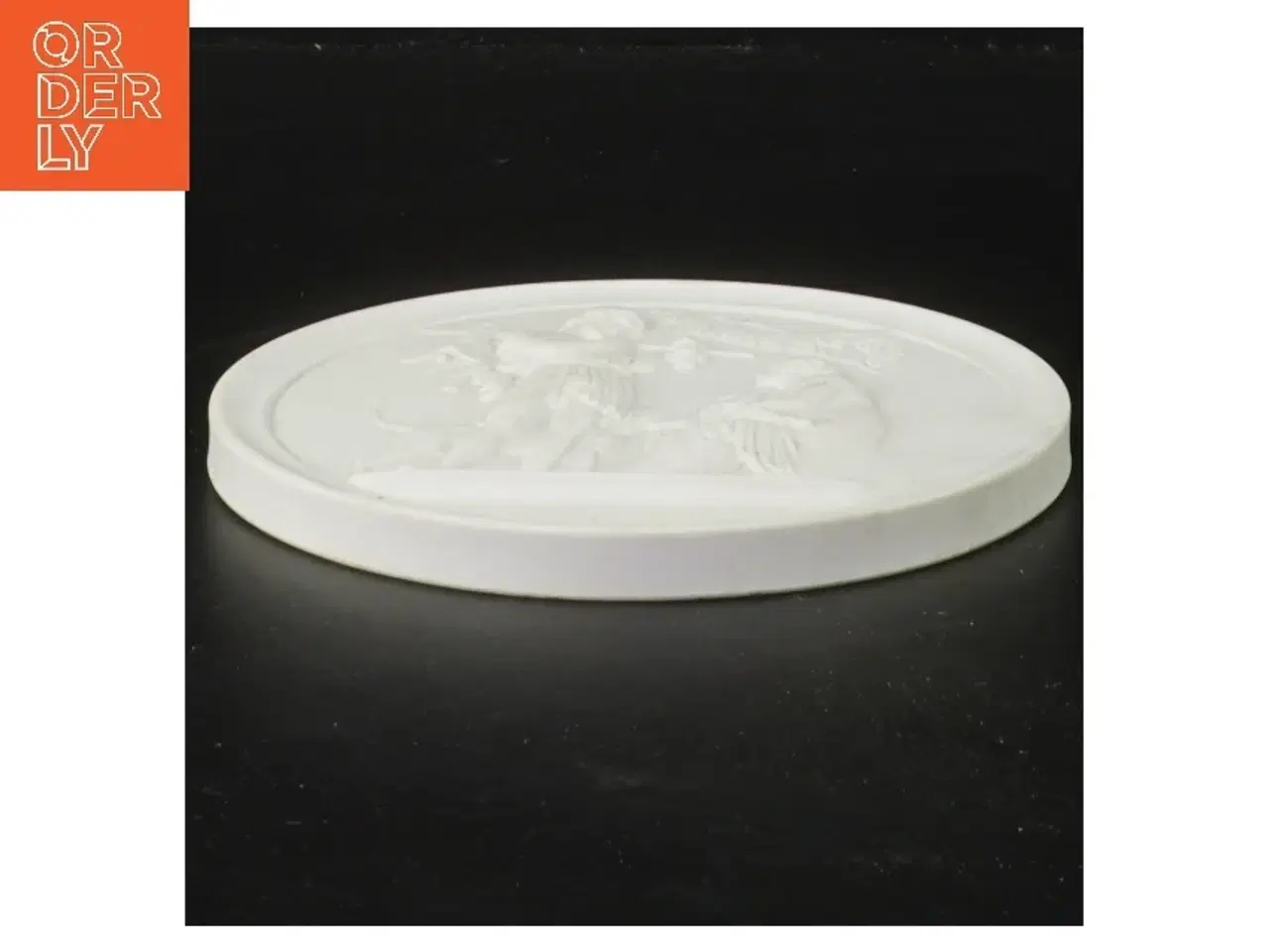 Billede 2 - Dekorativt porcelænsrelief fra Royal Copenhagen (str. Ø 14 cm)