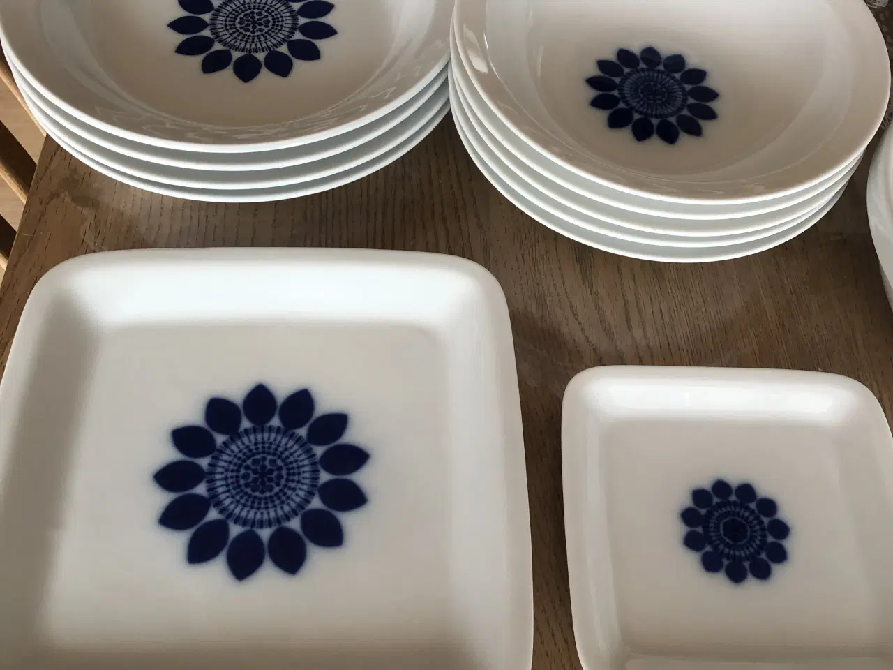 Billede 3 - Fedt spisestel fra 60/70”erne