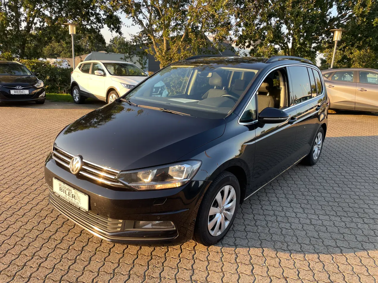 Billede 2 - Velholdt 7 Personers VW Touran 