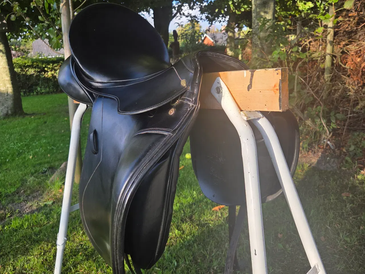 Billede 3 - Kentaur Elektra Dressursadel 17"