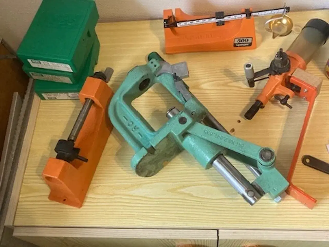 Billede 2 - Genladningsudstyr til riffel sælges