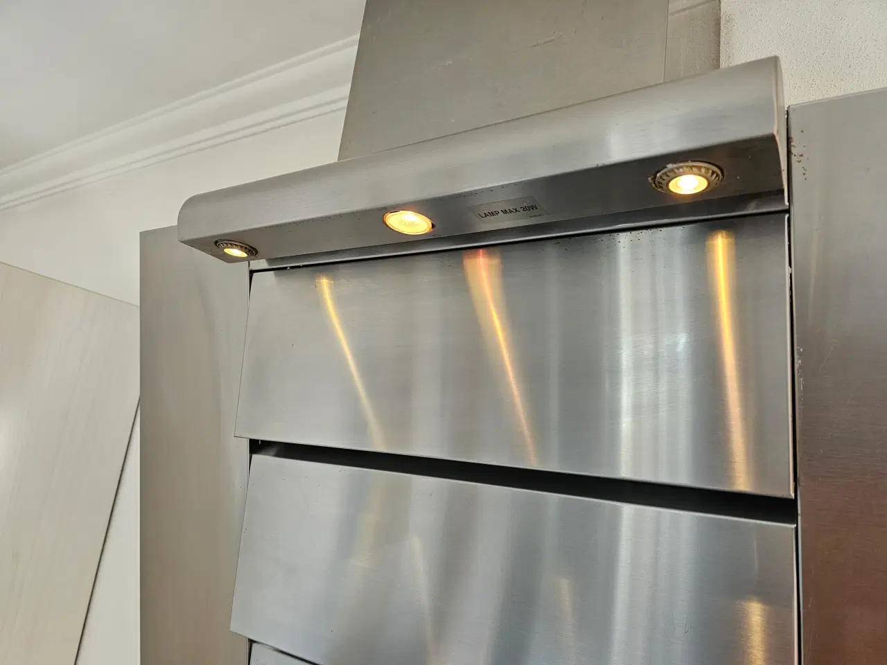 Billede 2 - Aeg emhætte væghængt