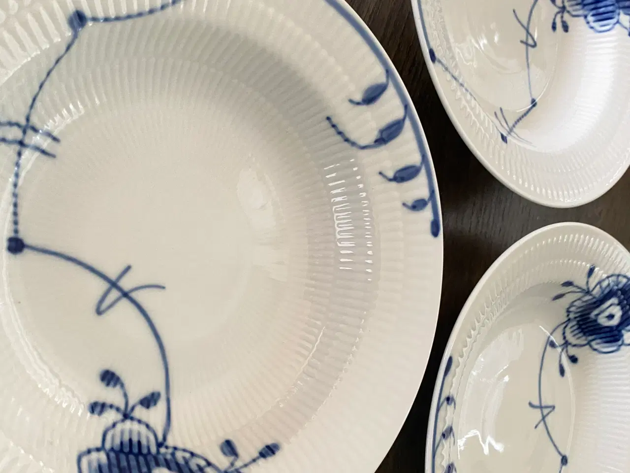 Billede 3 - Royal Copenhagen Blå Mega Riflet Dyb tallerken 604