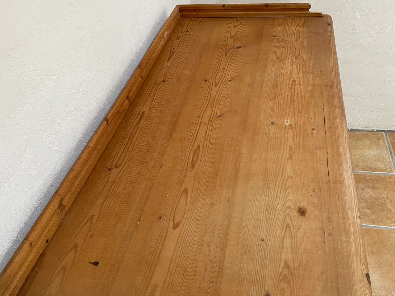Billede 3 - Skrivebord med skuffer - afsyret