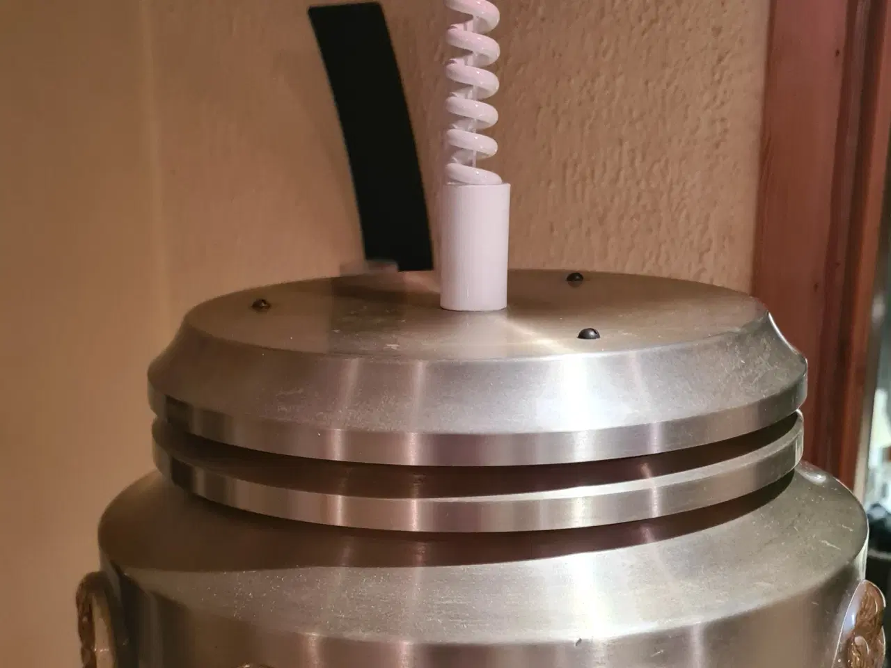 Billede 6 - Retro loftlampe i metal med glasdetaljer