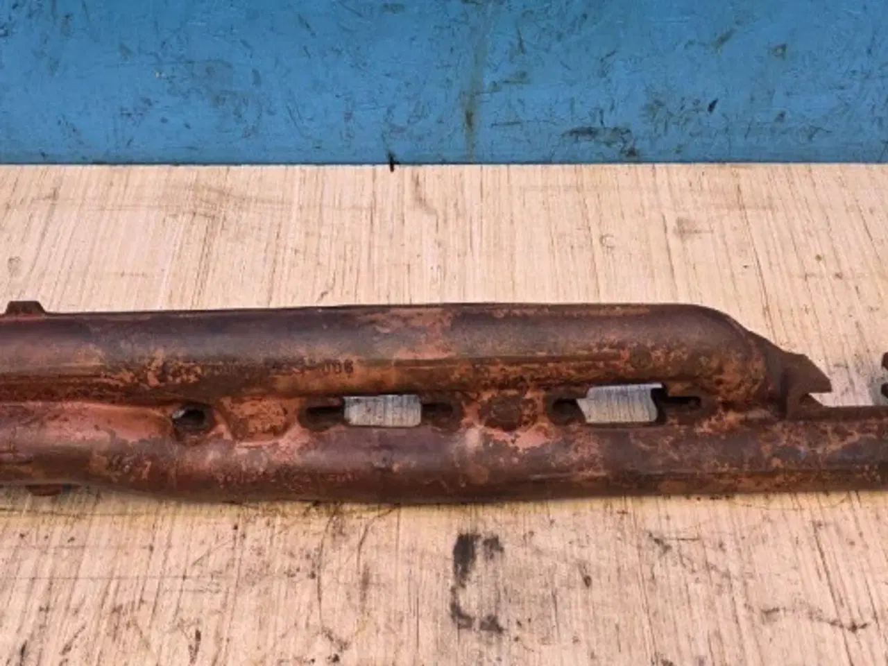 Billede 8 - Mercedes OM502LA Udstødningmanifold A5421420301