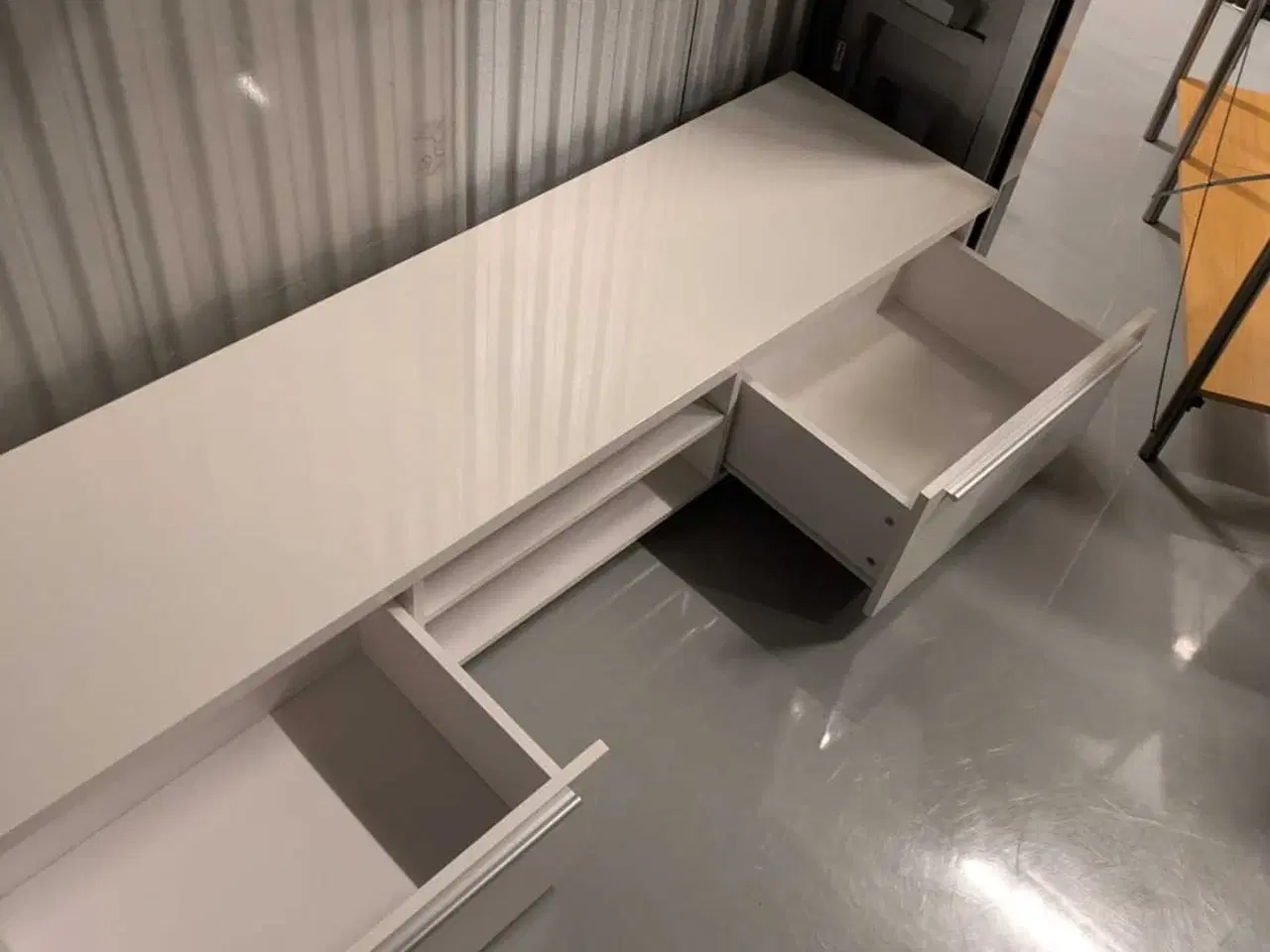 Billede 2 - Det ultimative Tv-bord