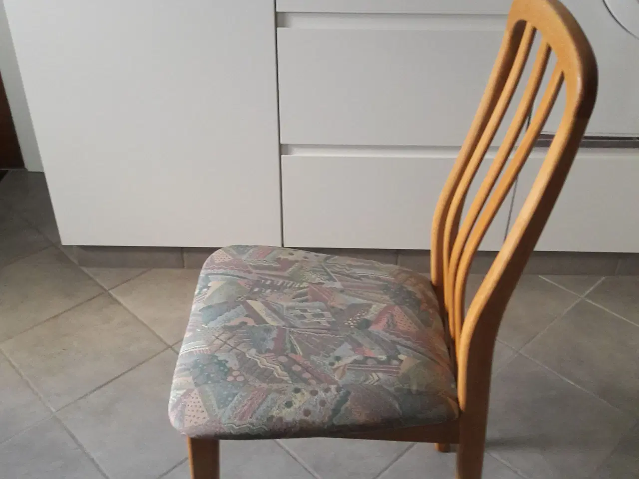 Billede 2 - 6 stole i sæbebehandlet bøg