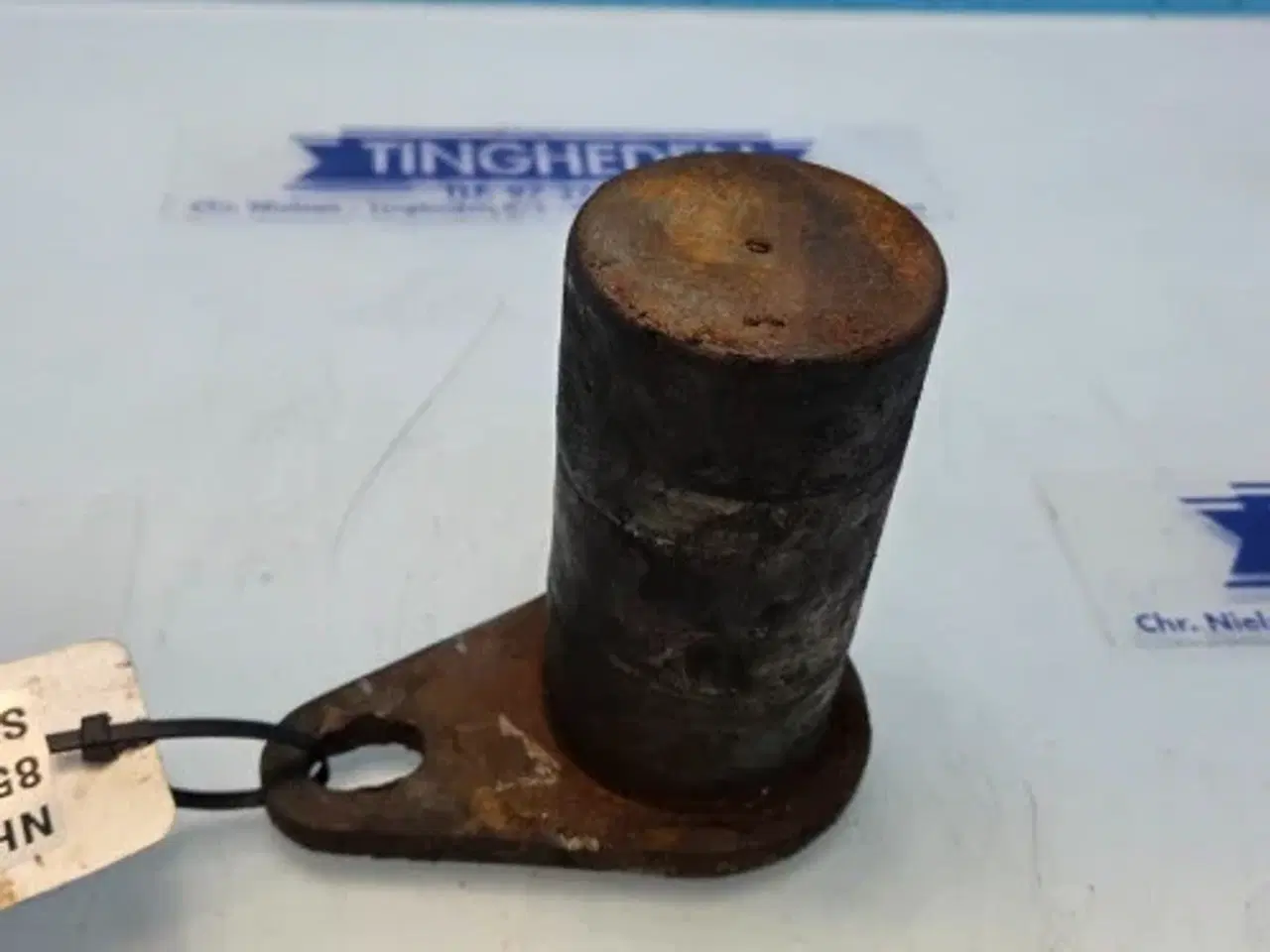 Billede 3 - New Holland LB115B Stift 85801076