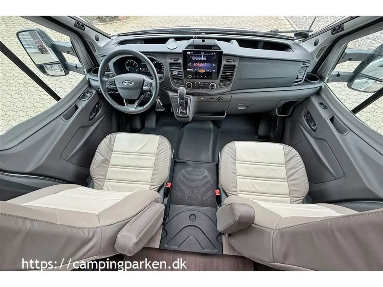 Billede 2 - 2021 - Benimar Tessoro 481   Kort autocamper med stor siddegruppe, totallængde kun 5,99 m.