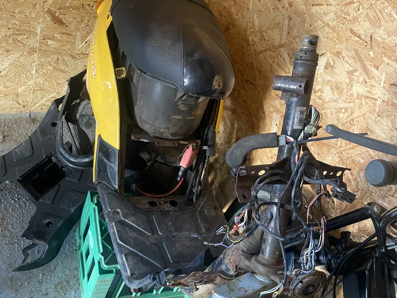 Billede 16 - Sægler en masse scooter dele 