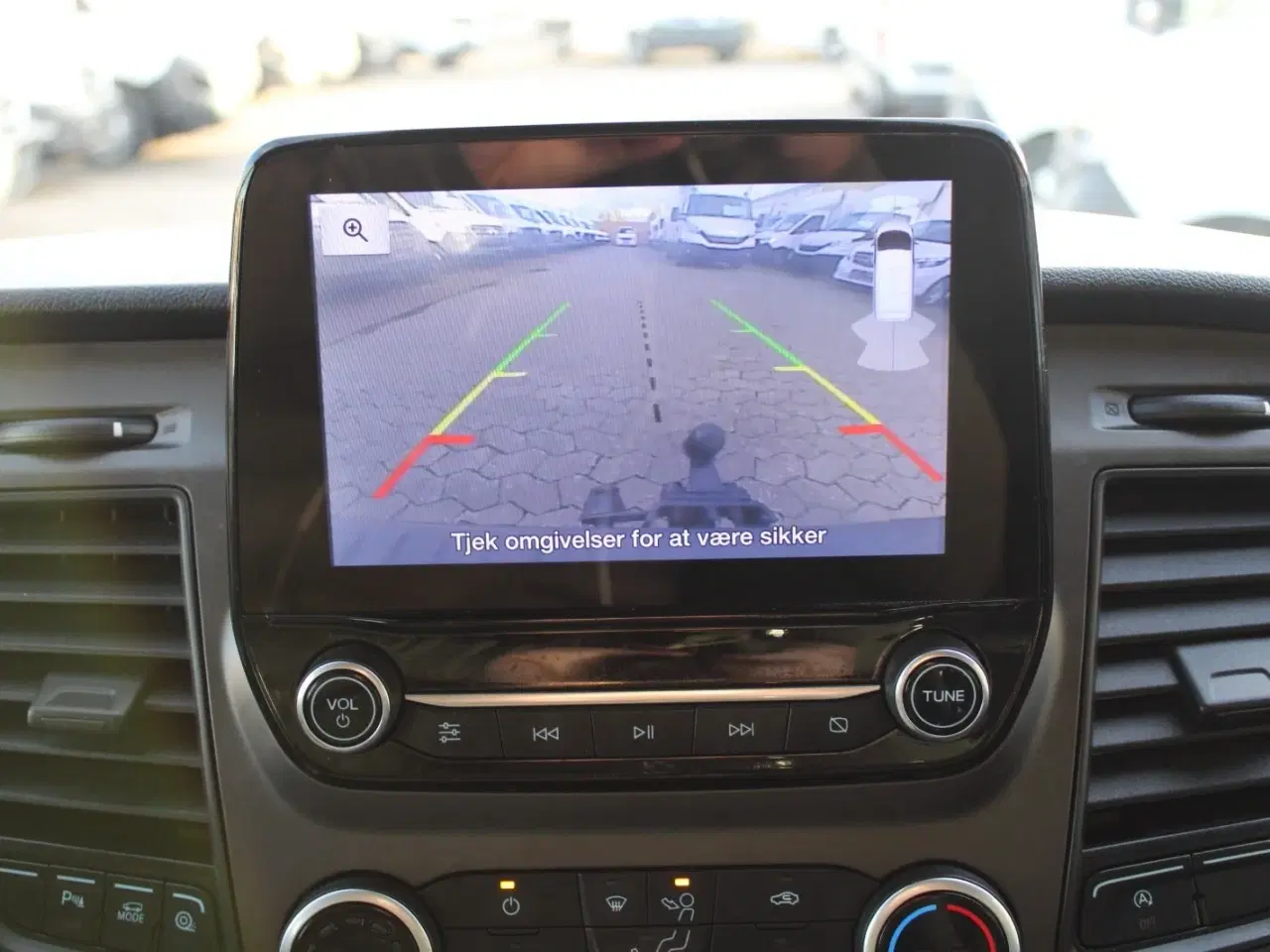 Billede 6 - Ford Transit Custom 300L 2,0 TDCi 130 Trend Mandskabsvogn