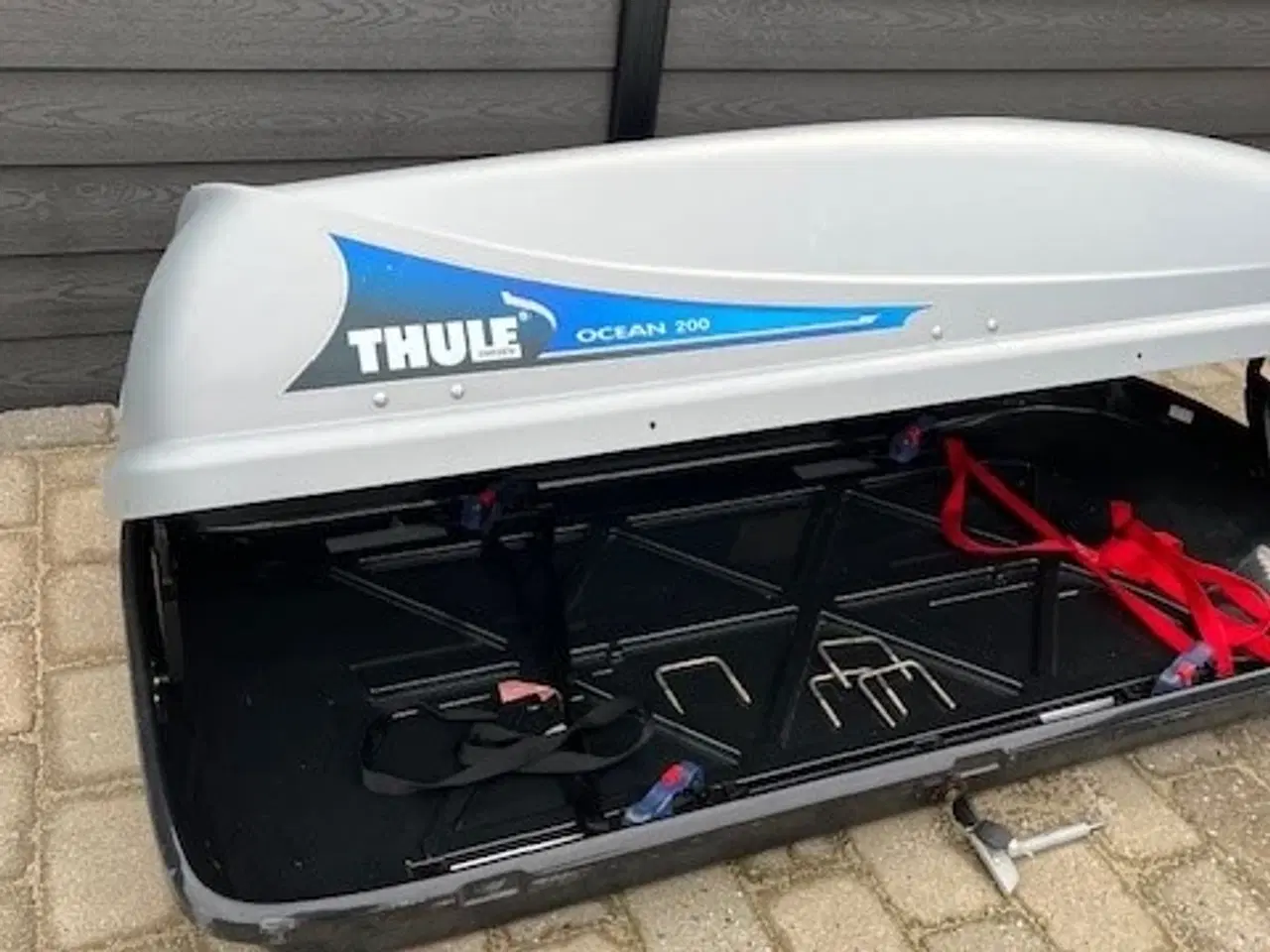 Billede 1 - Thule Ocean 200 Tagboks