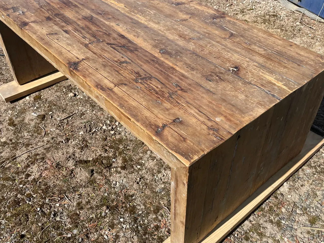 Billede 4 - Rustikt og råt sofabord fra “Recycled Wood “