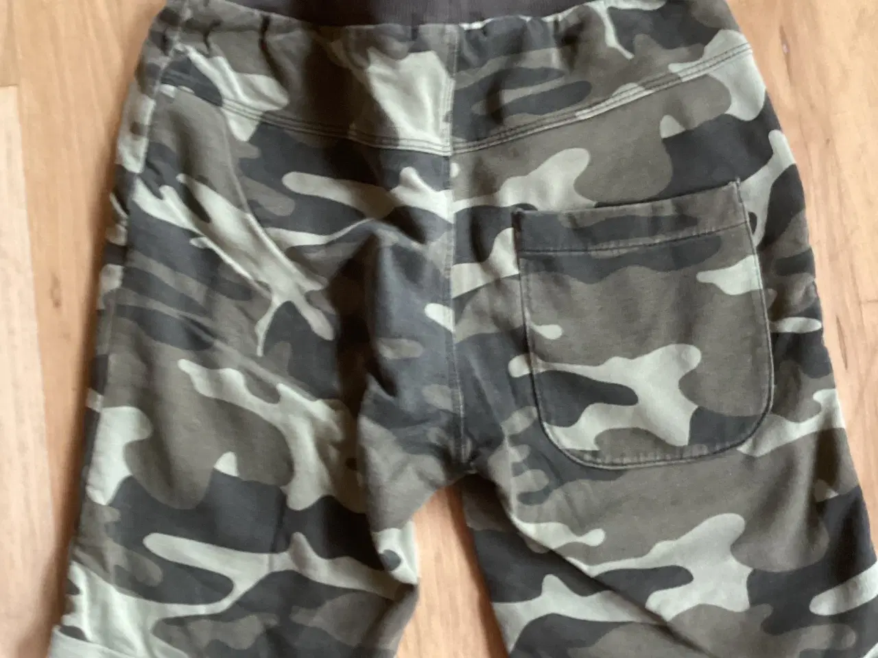 Billede 5 - Shorts pakke str. 122