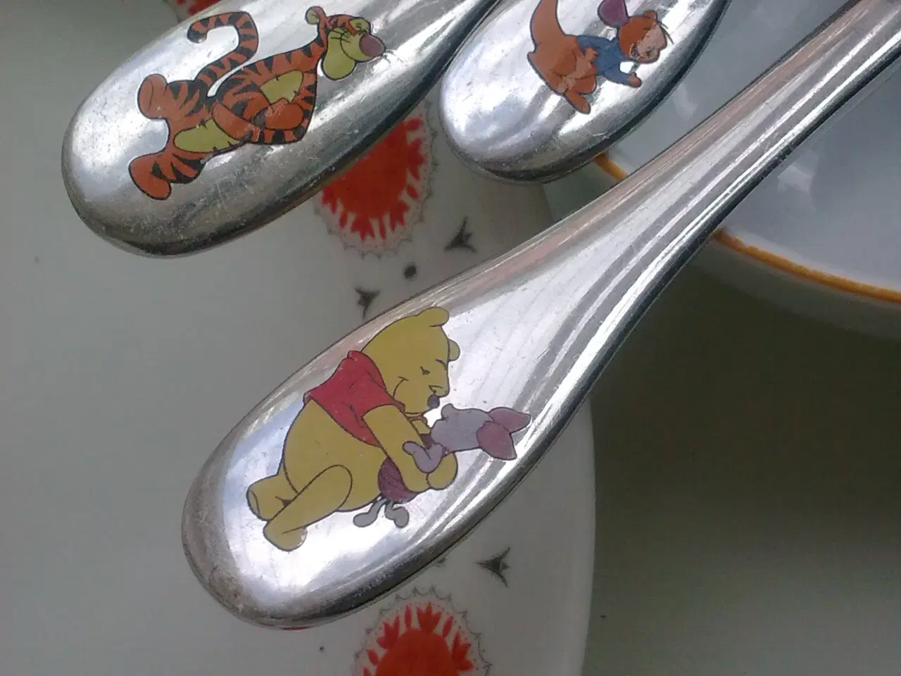 Billede 9 - Disney Peter Plys orange VENNER på juice glas