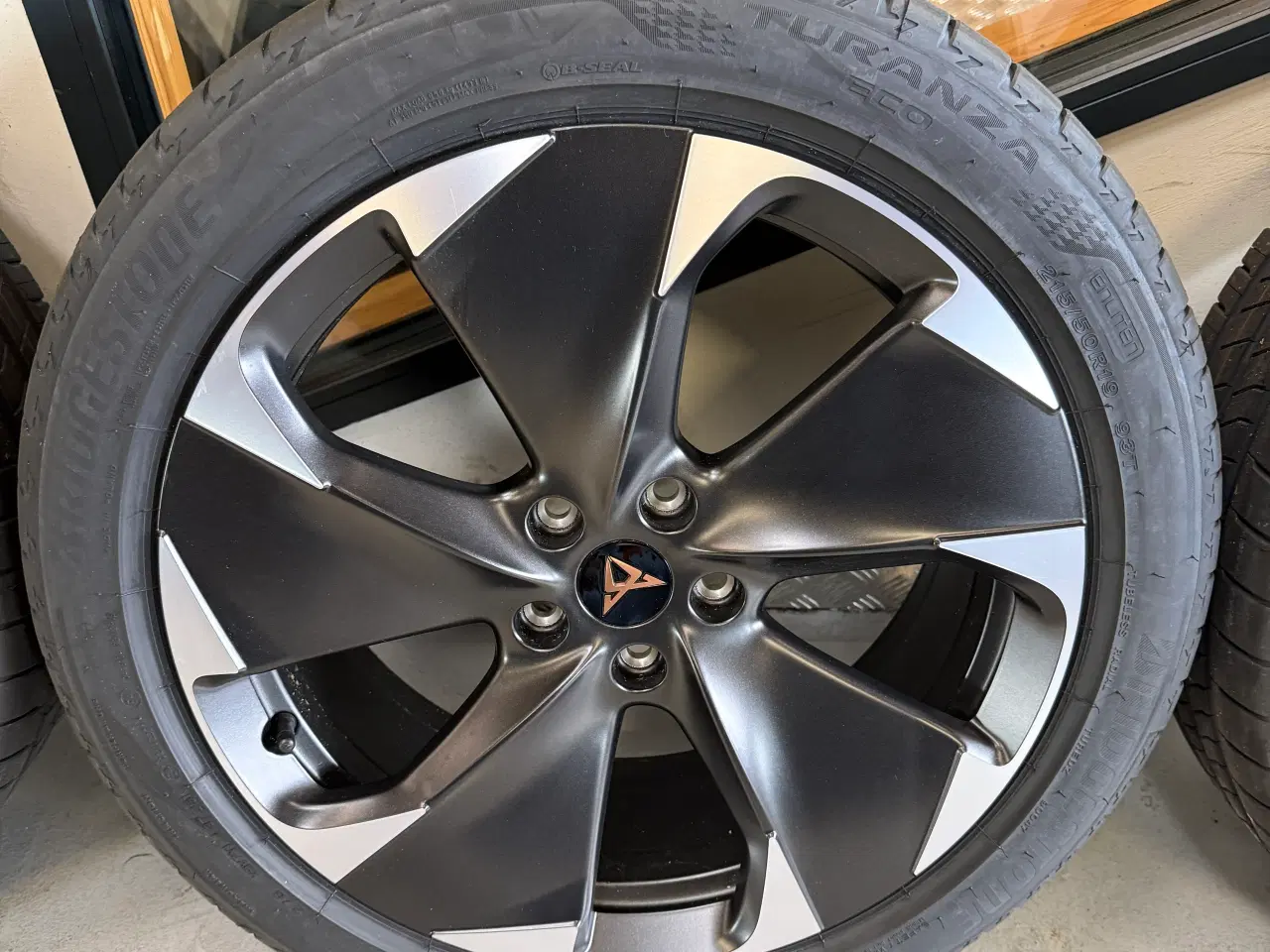 Billede 3 - Nye originale 19” cupra born fælge med dæk