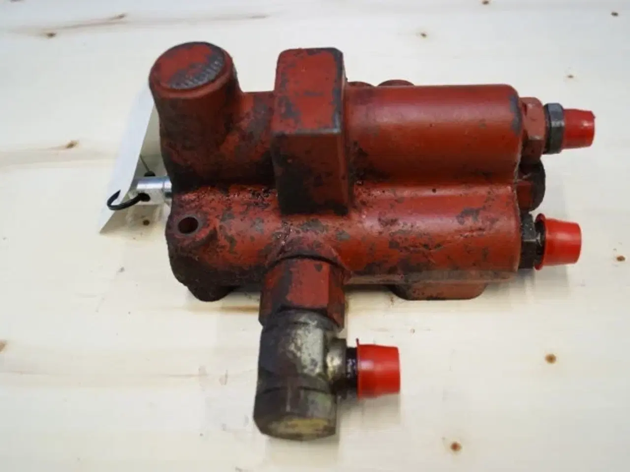 Billede 16 - Dronningborg D7200 Hydraulikventil 28752048