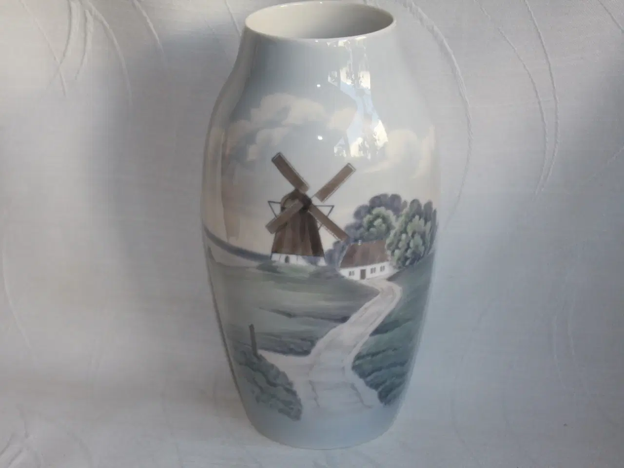 Billede 1 - Vase med mølle fra Bing of Grøndahl
