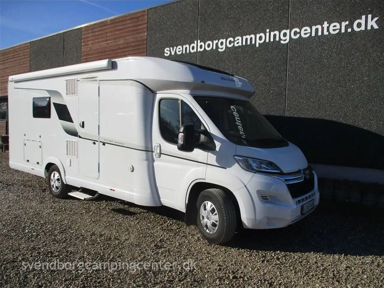 Billede 1 - 2022 - Hobby Optima On Tour T70 F Alt er som nyt og med rigtig meget udstyr lige klar til ferien.