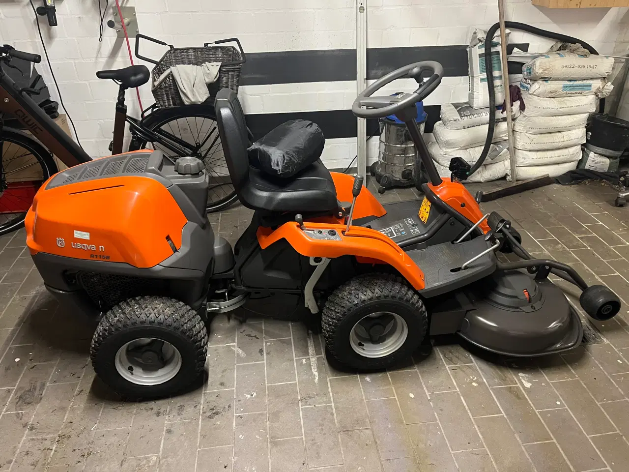 Billede 2 - Husqvarna Rider R 115 B