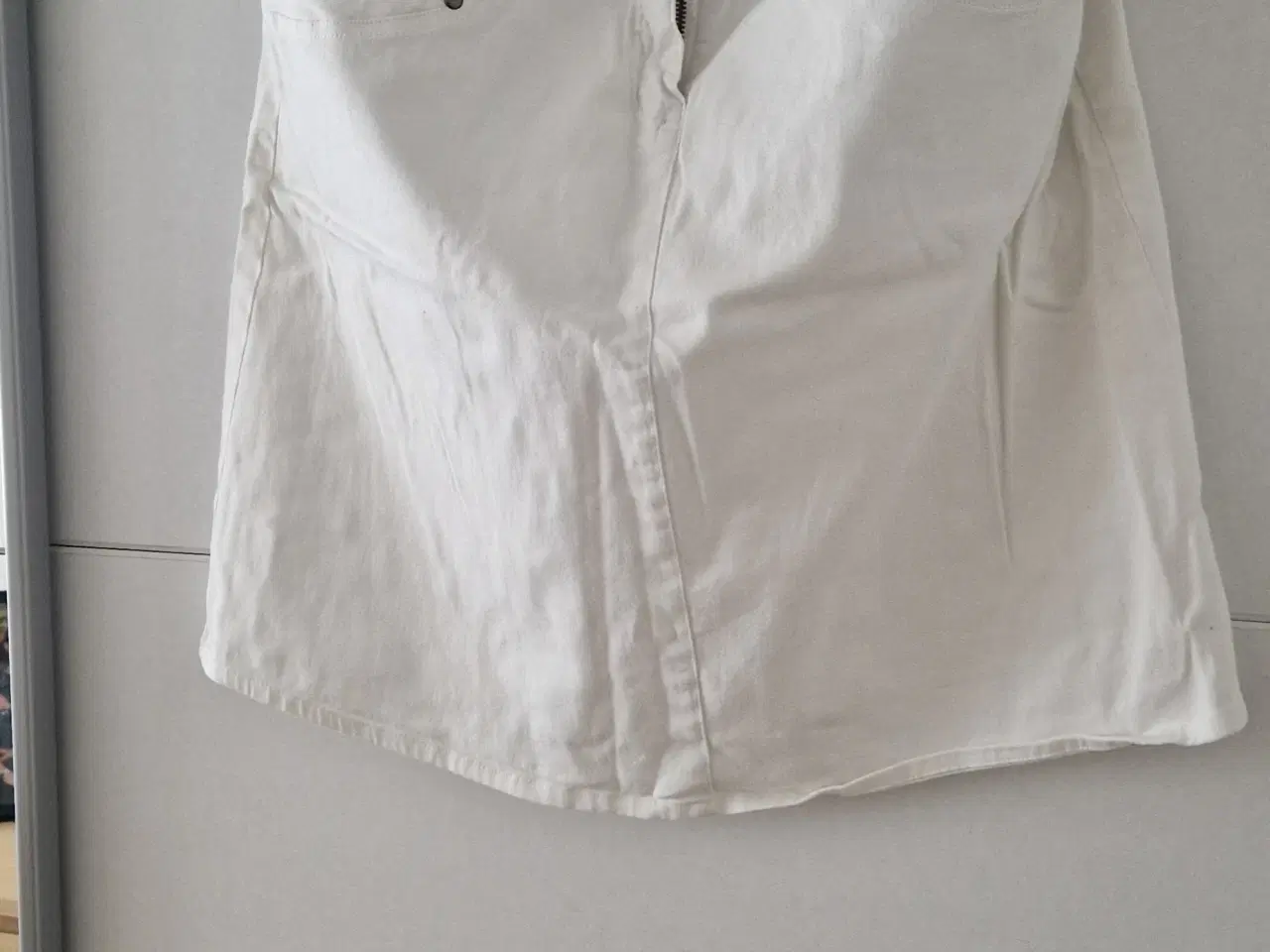 Billede 3 - Hvide Demin nederdele