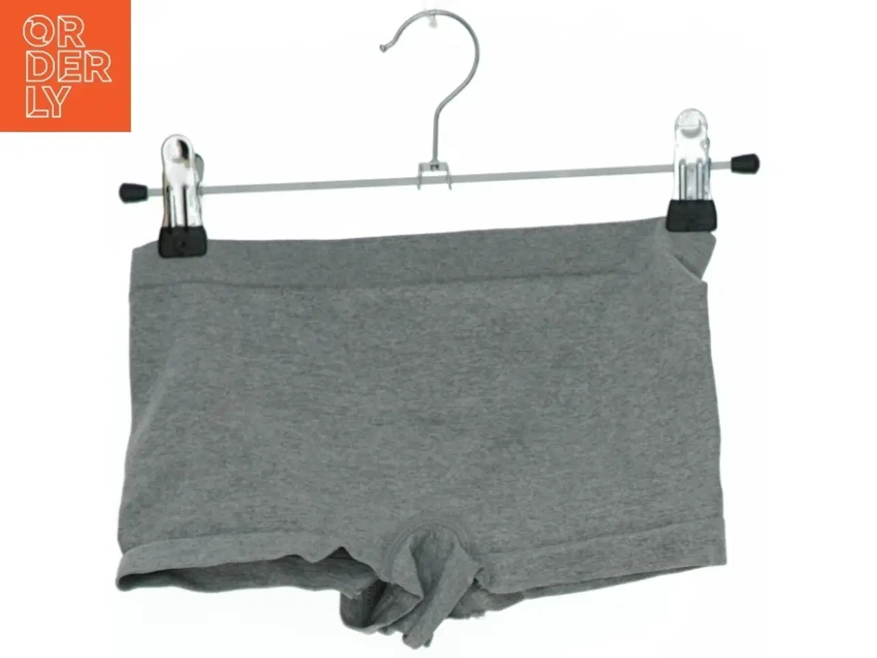 Billede 2 - Grå shorts til børn fra VRS (str. 152)