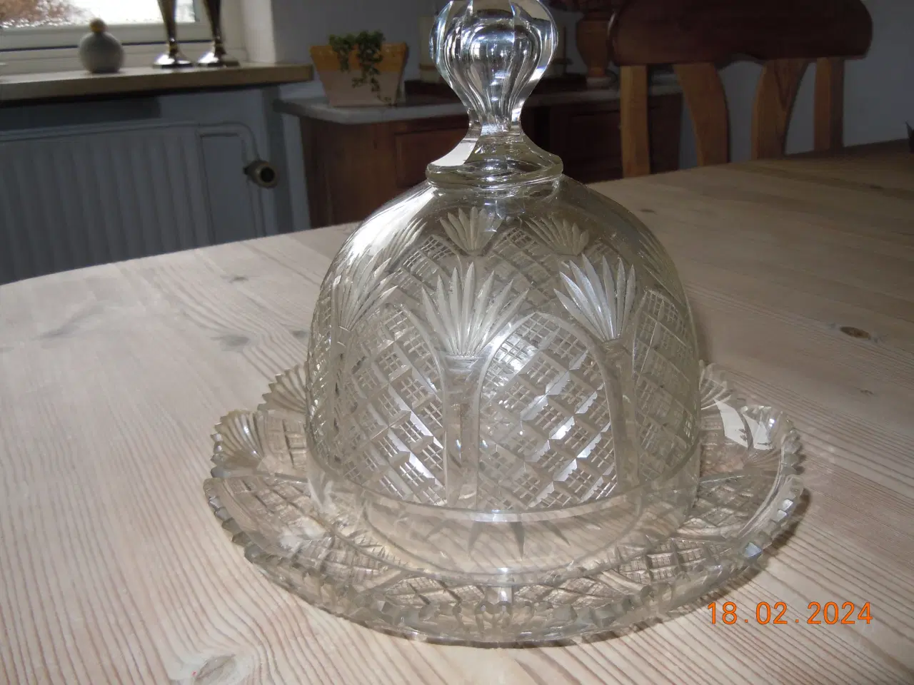 Billede 1 - gl. osteklokke i krystal